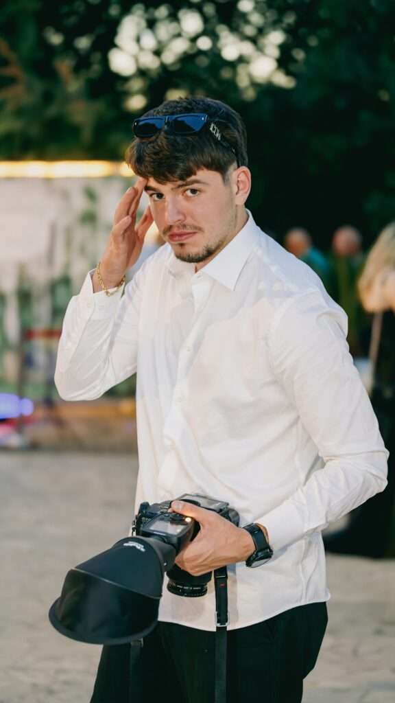 Portret ZARART într-un cadru elegant și natural